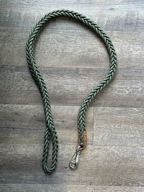 Dog  Leash Braided Green w/ Reinforced Leather Metal Clip & Loop Handle 5'  EUC